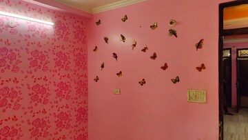 Room in 2.5 BHK Builder Floor at Nawada – for Rent