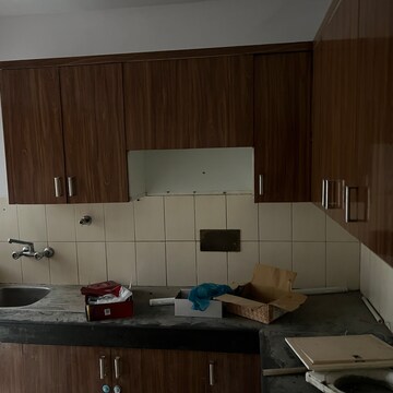 Kitchen in 3 BHK Builder Floor at The Grand, Sector 52 – for Rent