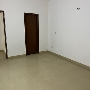 Bedroom in 3 BHK Builder Floor at The Grand, Sector 52 – for Rent