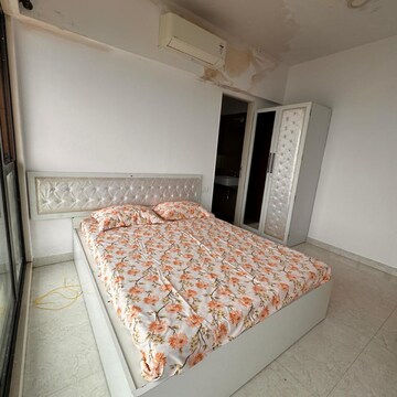 Bedroom in 2 BHK Apartment at Kanakia Hollywood, Yari Road – for Rent