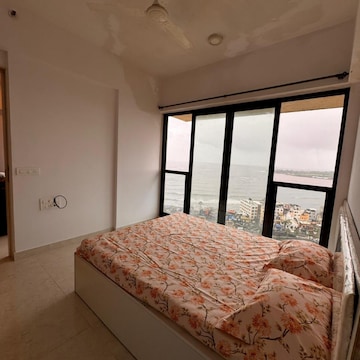Bedroom in 2 BHK Apartment at Kanakia Hollywood, Yari Road – for Rent