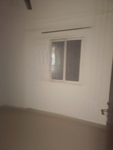 Room in 2 BHK Apartment at Gardenia Gateway, Sector 75 – for Rent
