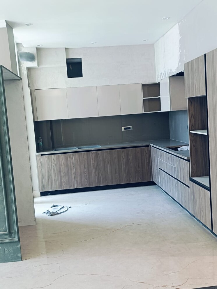 Kitchen, ardee-city 4 Bedroom 1800 Sq.Ft. Builder Floor In Sector 52 Gurgaon 8207884