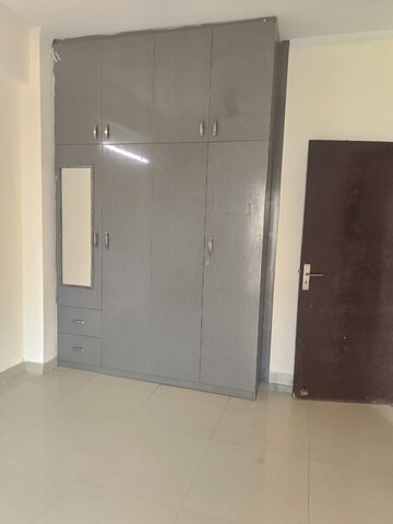 Room in 2 BHK Apartment at Gardenia Gateway, Sector 75 – for Rent