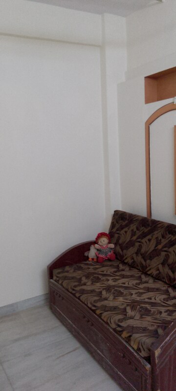 Bedroom in 2 BHK Apartment at Jumbo Darshan, Andheri East – for Rent