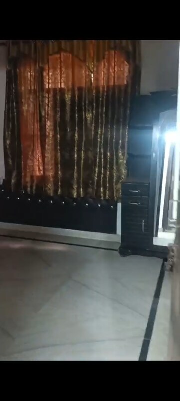 Living Room in 3 BHK Builder Floor at Pitampura – for Rent