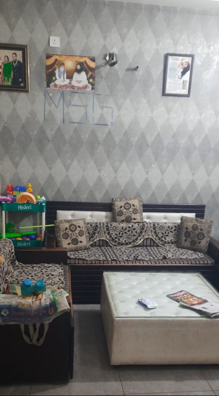 Living Room, vip road 3 Bedroom 1250 Sq.Ft. Builder Floor In Vip Road Zirakpur 8208015