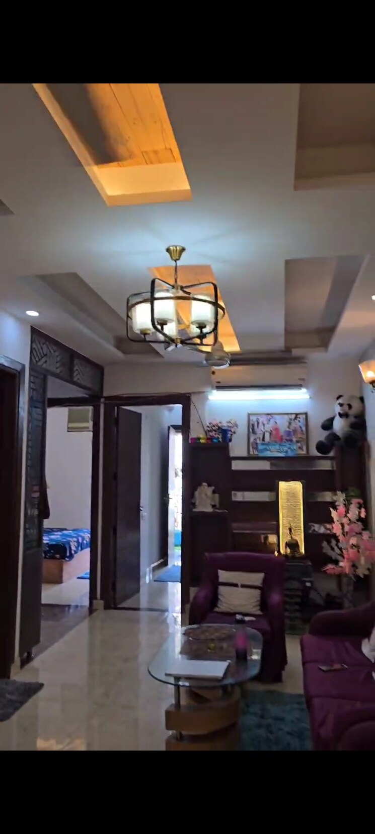 Gym, vijay nagar 3 Bedroom 1400 Sq.Ft. Builder Floor In Vijay Nagar Ghaziabad 8208028