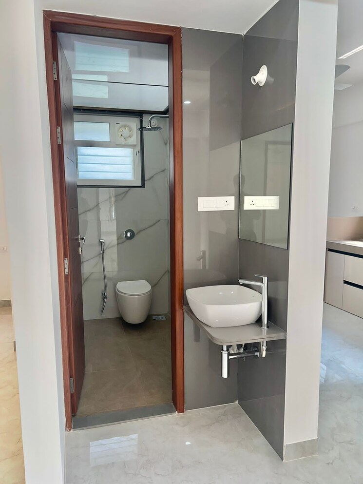 Bathroom, aundh 2 Bedroom 1100 Sq.Ft. Apartment In Aundh Pune 8208047