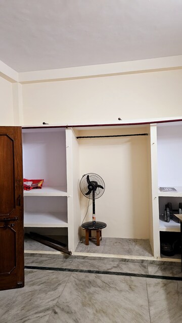Furnished Amenities in 2 BHK Independent House at Gomti Nagar – for Rent