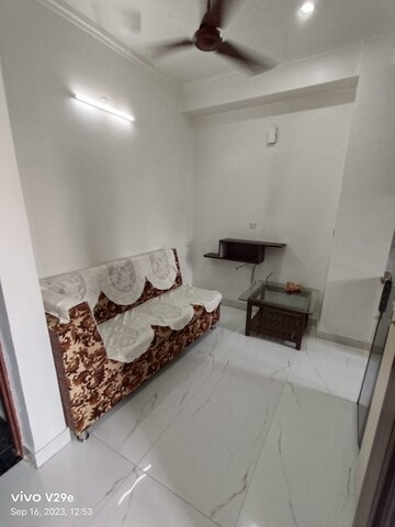 Bedroom in 1 BHK Builder Floor at Sector 43 – for Rent