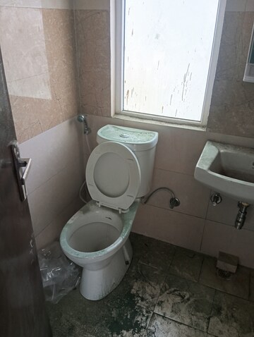 2 BHK Apartment For Rent in Amrapali Golf Homes, Sector 4, Greater Noida