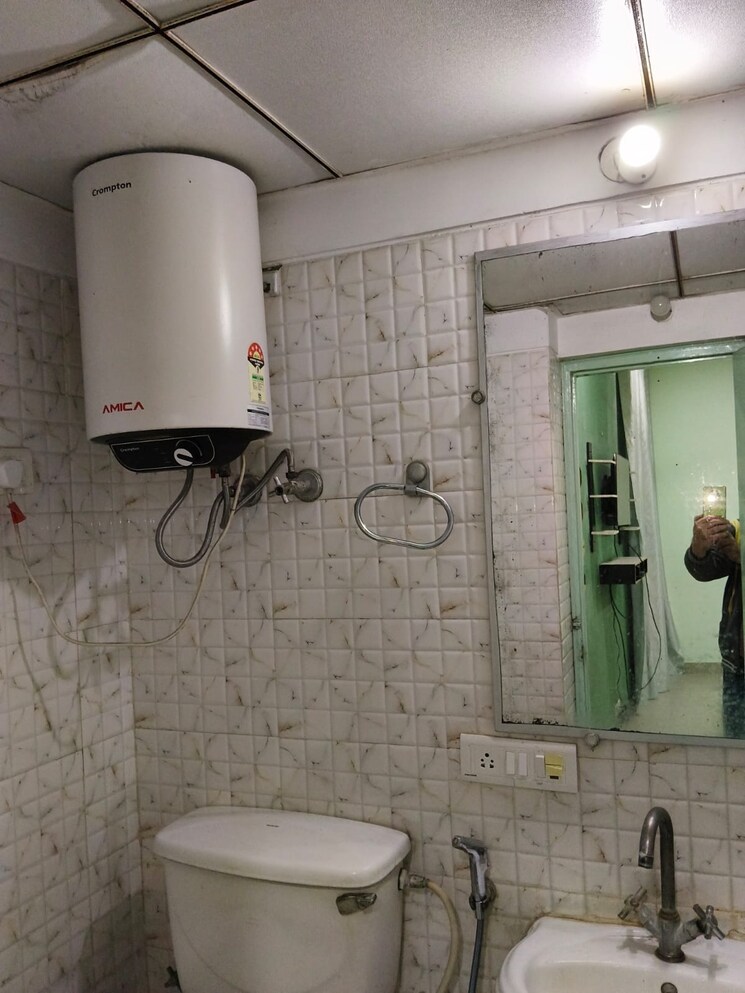 Bathroom, mahagun-mywoods 2 Bedroom 1190 Sq.Ft. Apartment In Sector 16c Greater Noida Greater Noida 8208095