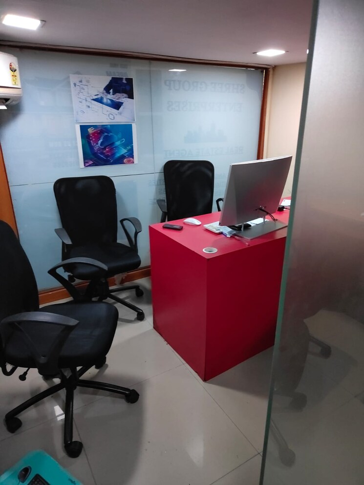 Team Area, haware-fantasia Commercial Office Space 264 Sq.Ft. In Vashi Sector 28 Navi Mumbai 8208101