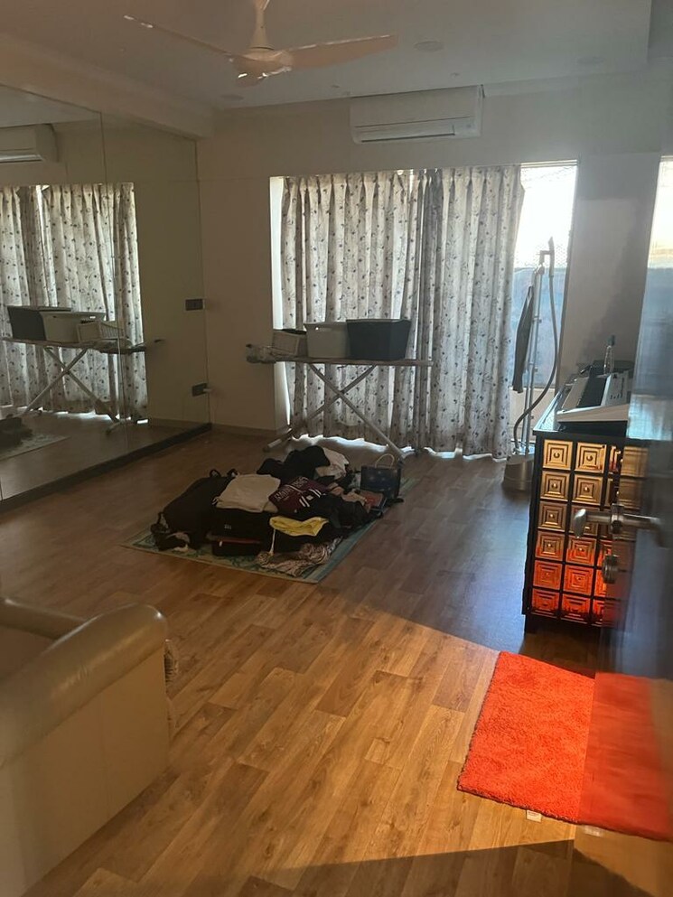 Living Room, hiranandani-gardens-evita 5 Bedroom 5200 Sq.Ft. Apartment In Powai Mumbai 8208118