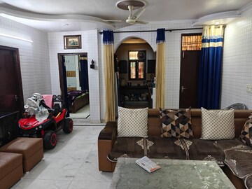 Living Room in 3 BHK Builder Floor at Sainik Colony – for Sale