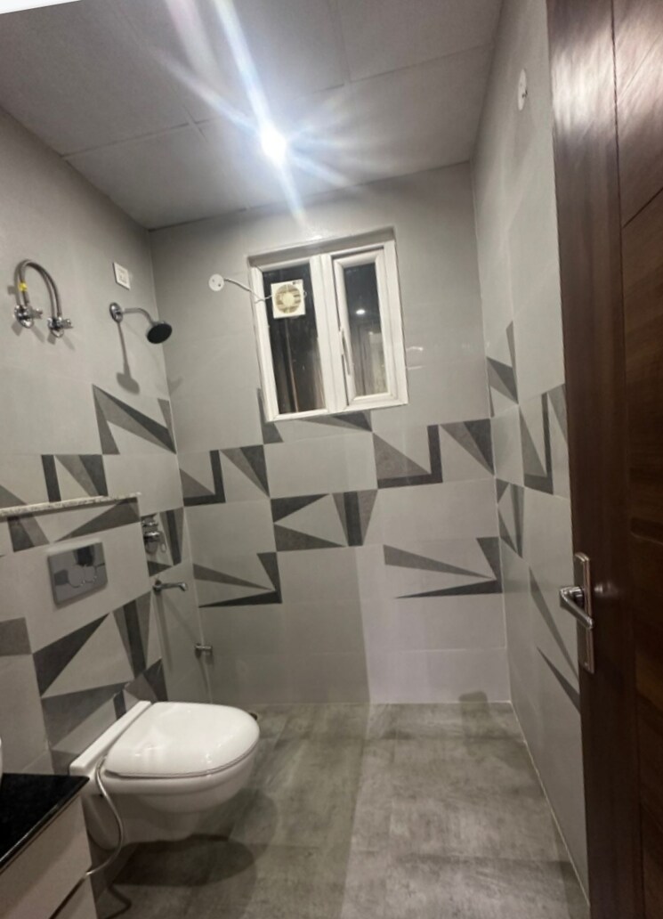 Bathroom, dhakoli village 3 Bedroom 1250 Sq.Ft. Builder Floor In Dhakoli Village Zirakpur 8208120