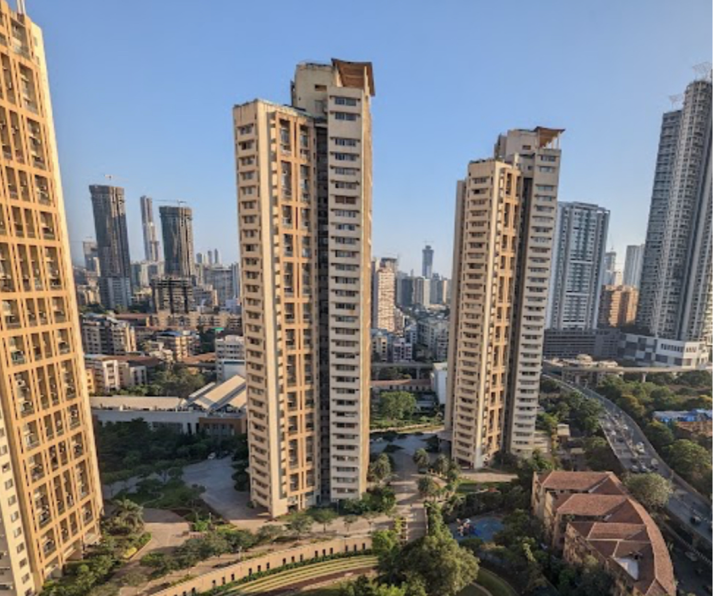 2 BHK Apartment For Sale in Ashok Towers