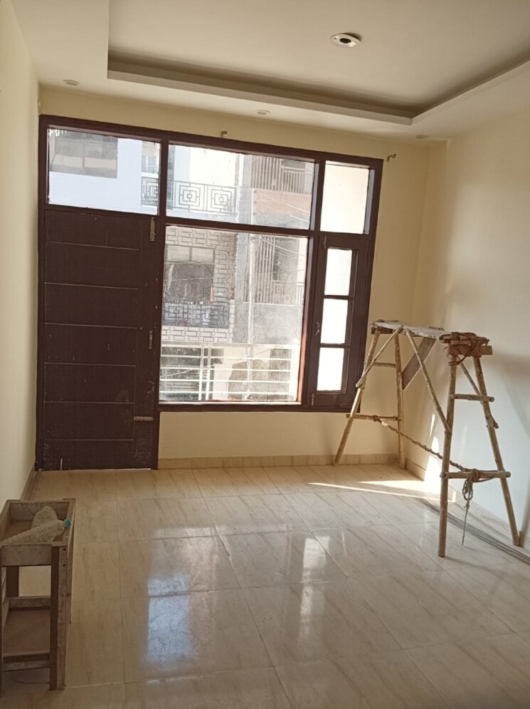 Room, dhakoli village 4 Bedroom 1800 Sq.Ft. Builder Floor In Dhakoli Village Zirakpur 8208150