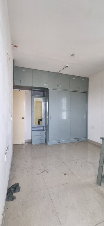 Furnished Amenities in 3 BHK Apartment at Zara Rossa, Sector 112 – for Rent