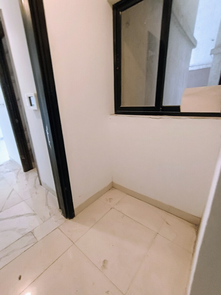 Room, risland-the-icon 2 Bedroom 671 Sq.Ft. Apartment In Dhokali Thane 8208196