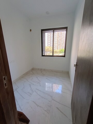 Room in 2 BHK Apartment at Risland The Icon, Dhokali – for Sale