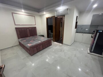Living Room in 1 BHK Builder Floor at Sector 43 – for Rent