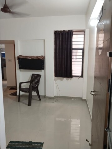 Living Room in 3 BHK Apartment at Thaltej – for Rent