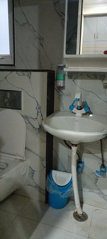 Bathroom in 2 BHK Villa at Sector 48 – for Rent