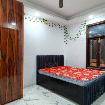 Bedroom in 1 BHK Apartment at Saket – for Rent