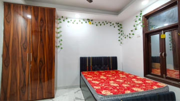 Bedroom in 1 BHK Apartment at Saket – for Rent