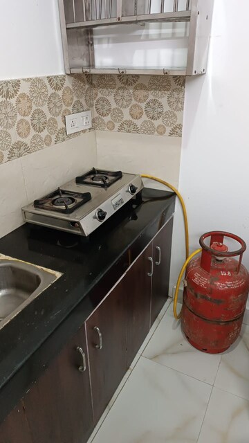 Furnished Amenities in 1 RK Builder Floor at Sector 43 – for Rent