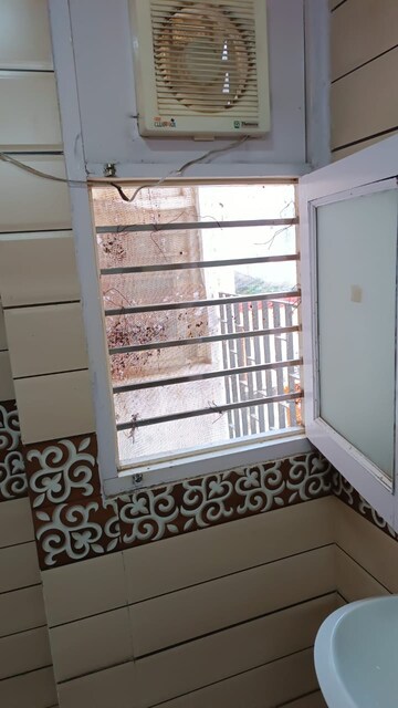 1 RK Builder Floor – Exterior View View at Sector 43 - for Rent