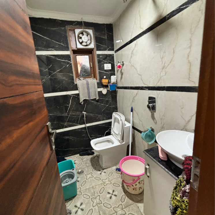 Bathroom, malviya nagar 2 Bedroom 750 Sq.Ft. Builder Floor In Malviya Nagar Delhi 8208274