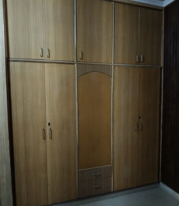 Furnished Amenities in 3 BHK Builder Floor at Dhakoli Village – for Sale