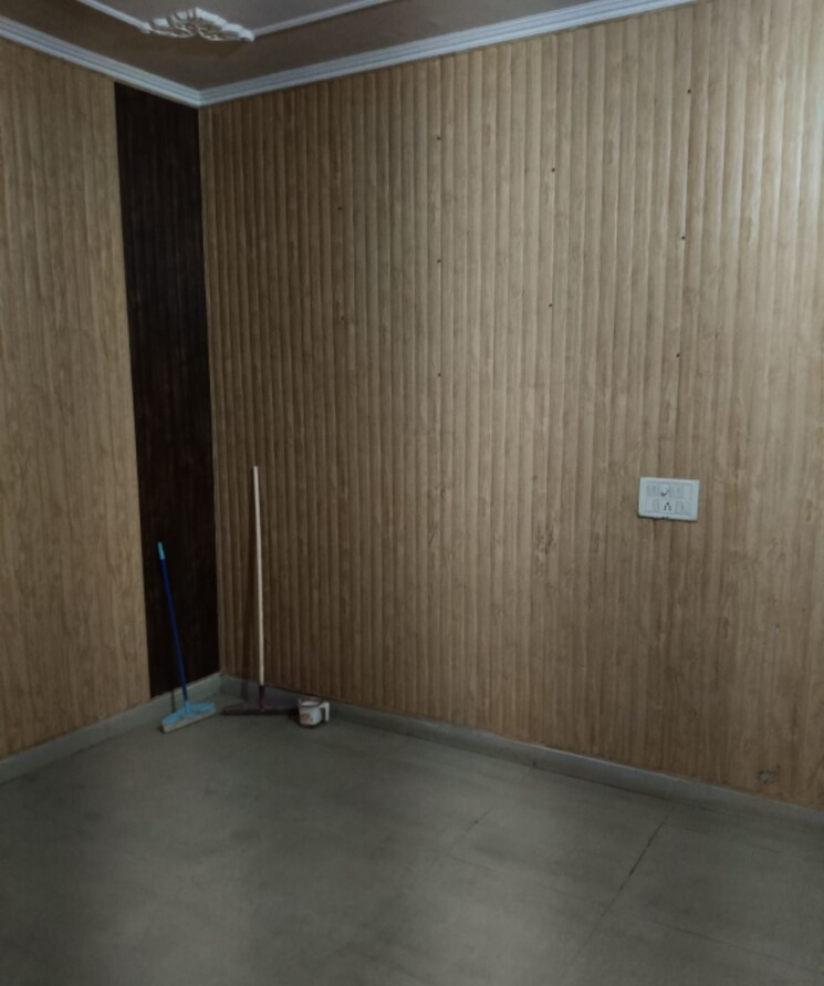 Room, dhakoli village 3 Bedroom 1250 Sq.Ft. Builder Floor In Dhakoli Village Zirakpur 8208261