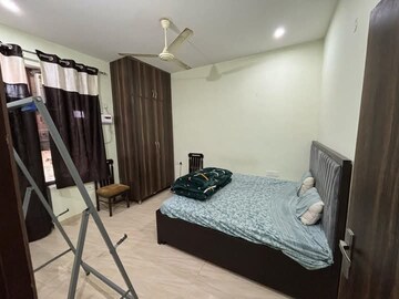 2 BHK Builder Floor For Rent in Sector 43