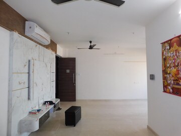 Master Bedroom in 3 BHK Apartment at Rajesh Raj Infinia, Malad West – for Rent