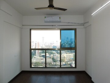 Room in 3 BHK Apartment at Rajesh Raj Infinia, Malad West – for Rent