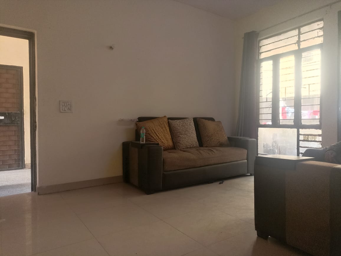 3 BHK + Study Room Apartment For Sale in Sector 29 Noida 