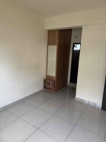 Room in 1 BHK Apartment at Doddanekundi – for Rent