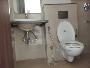 Bathroom in 4 BHK Apartment at Indiabulls Enigma, Sector 110 – for Rent