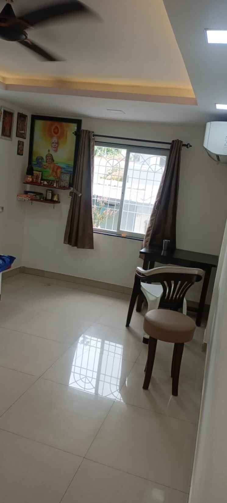 Living Room, aniket-society 1 Bedroom 500 Sq.Ft. Apartment In Aundh Pune 8208461