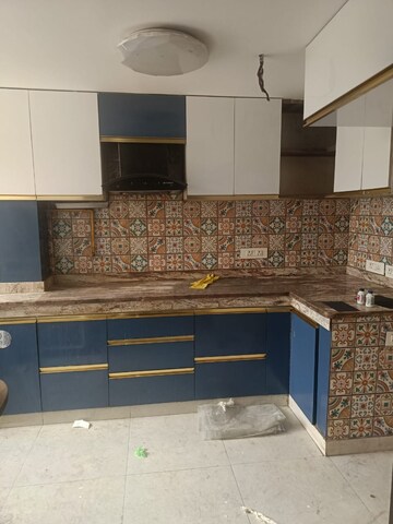 Kitchen in 3 BHK Apartment at Amrapali Silicon City, Sector 76 – for Rent