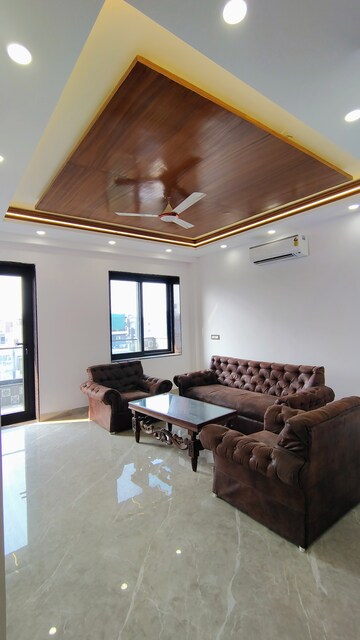 Living Room in 4 BHK Builder Floor at AEZ Aloha, Sector 57 – for Rent