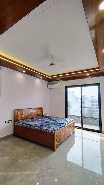 Bedroom in 4 BHK Builder Floor at AEZ Aloha, Sector 57 – for Rent