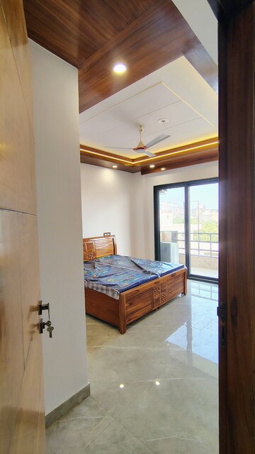 Bedroom in 4 BHK Builder Floor at AEZ Aloha, Sector 57 – for Rent