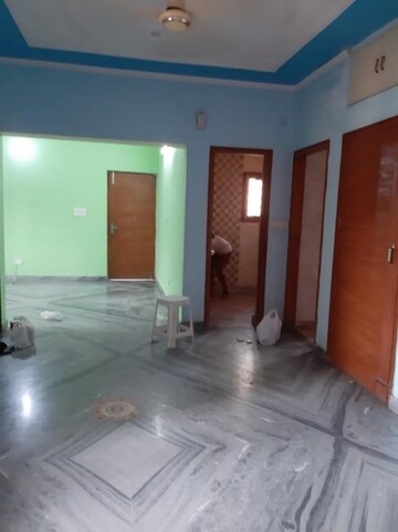 Living Room in 2 BHK Apartment at Sarita Vihar – for Rent