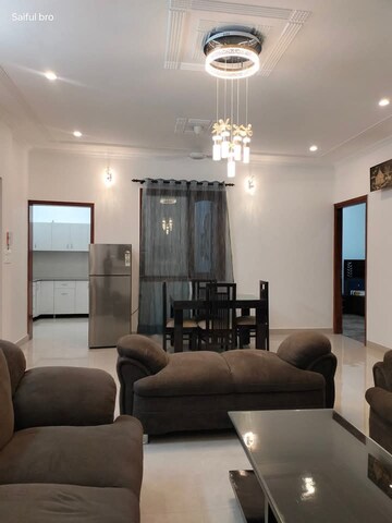 Living Room in 2 BHK Builder Floor at Sector 43 – for Rent