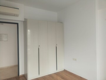 Building Lobby in 5 BHK Apartment at Hiranandani Gardens, Powai – for Rent